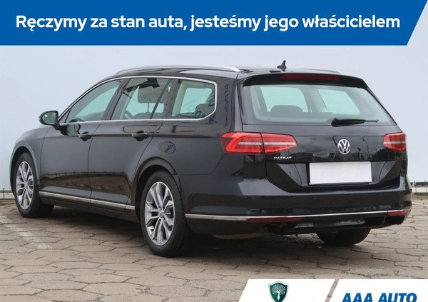 Volkswagen Passat cena 57000 przebieg: 227610, rok produkcji 2016 z Iwonicz-Zdrój małe 154